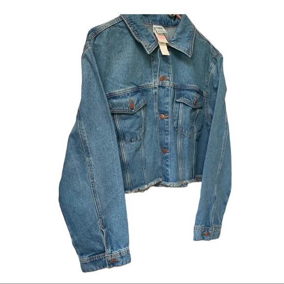 PINK Victoria's Secret Jackets & Blazers - NWT Pink Victoria Secret Cropped Denim Jacket